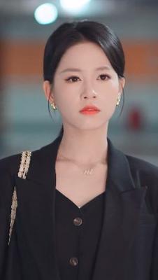 小说家丹娜与谋杀案